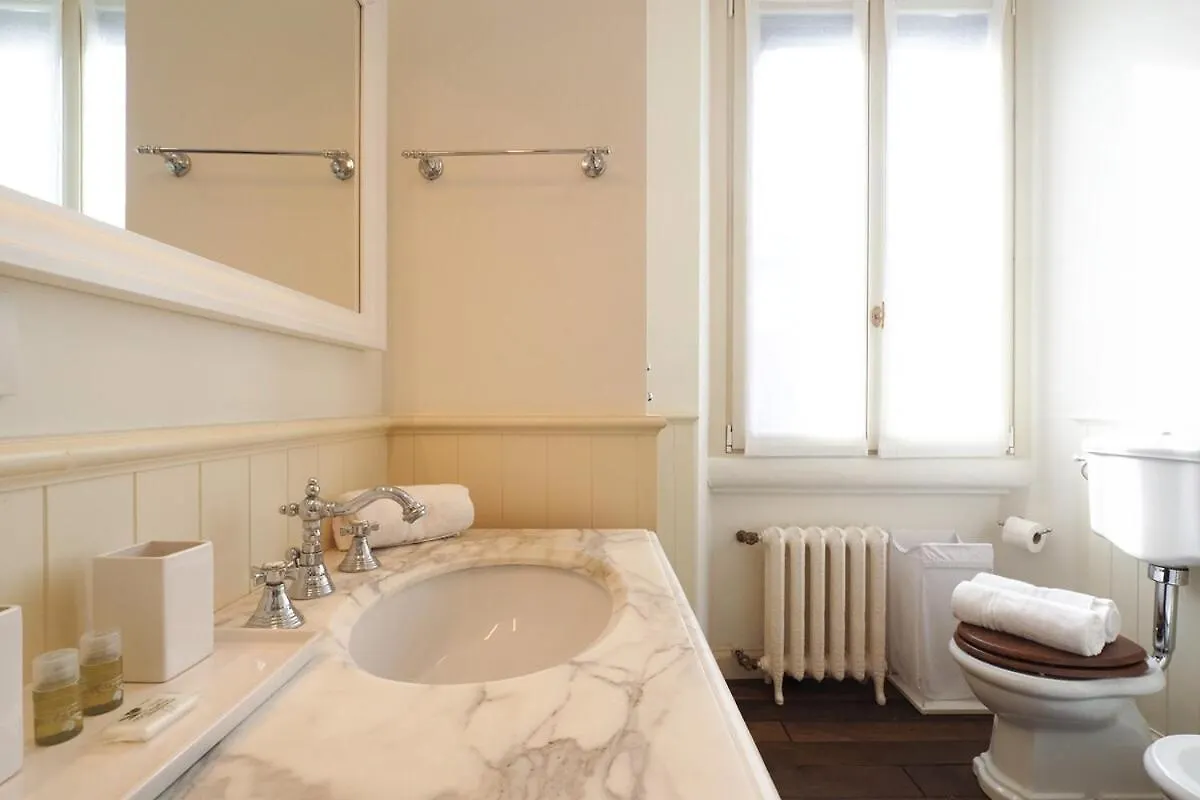 Refined And Bright One-Bedroom Near Risorgimento Milan 0*,