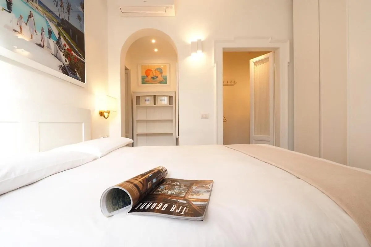 Refined And Bright One-Bedroom Near Risorgimento Milan