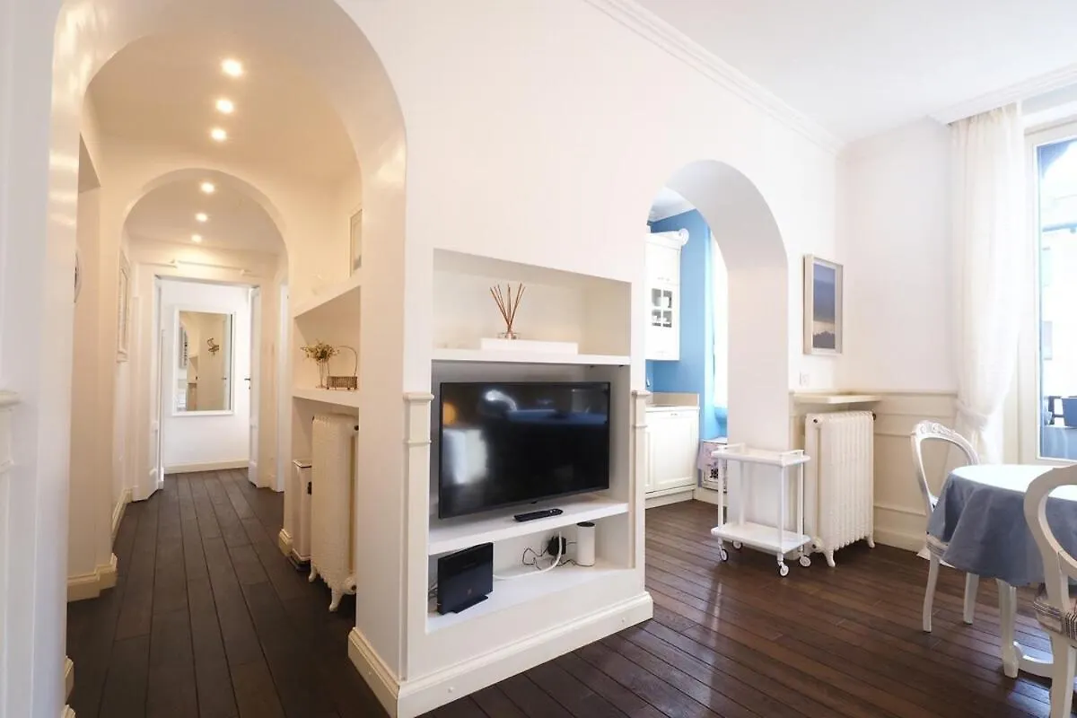 Refined And Bright One-Bedroom Near Risorgimento Milan 0*,