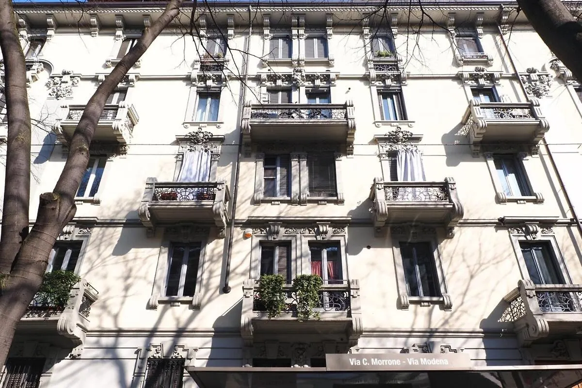 Apartment Refined And Bright One-Bedroom Near Risorgimento Milan