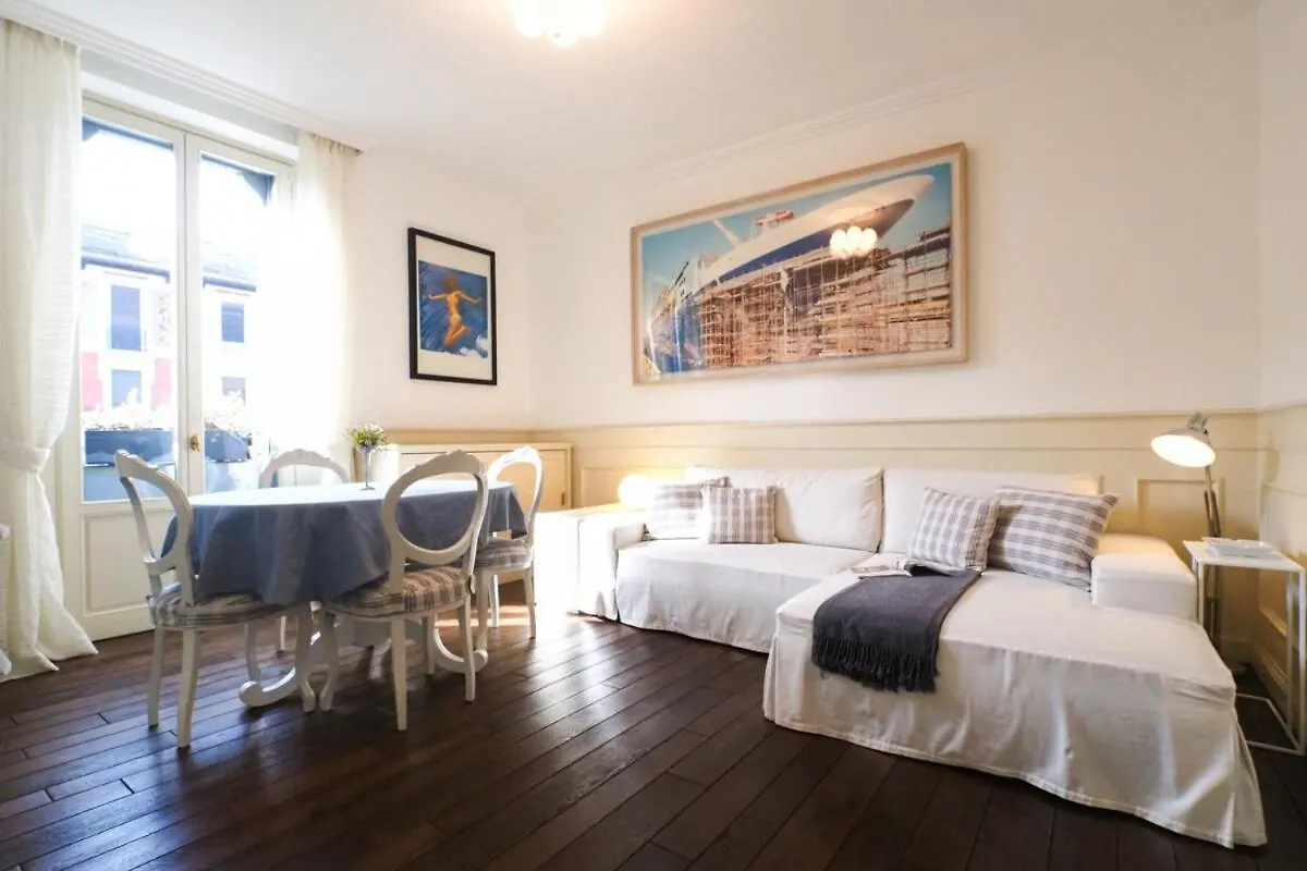 Refined And Bright One-Bedroom Near Risorgimento Milan